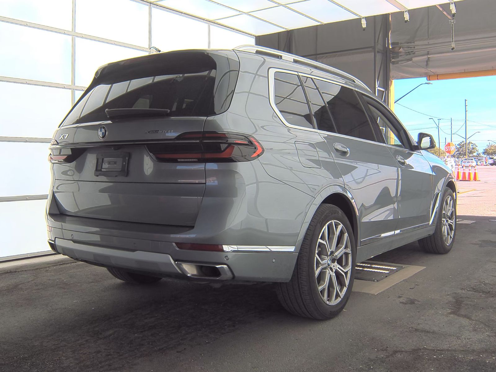 2025 BMW X7 xDrive40i AWD