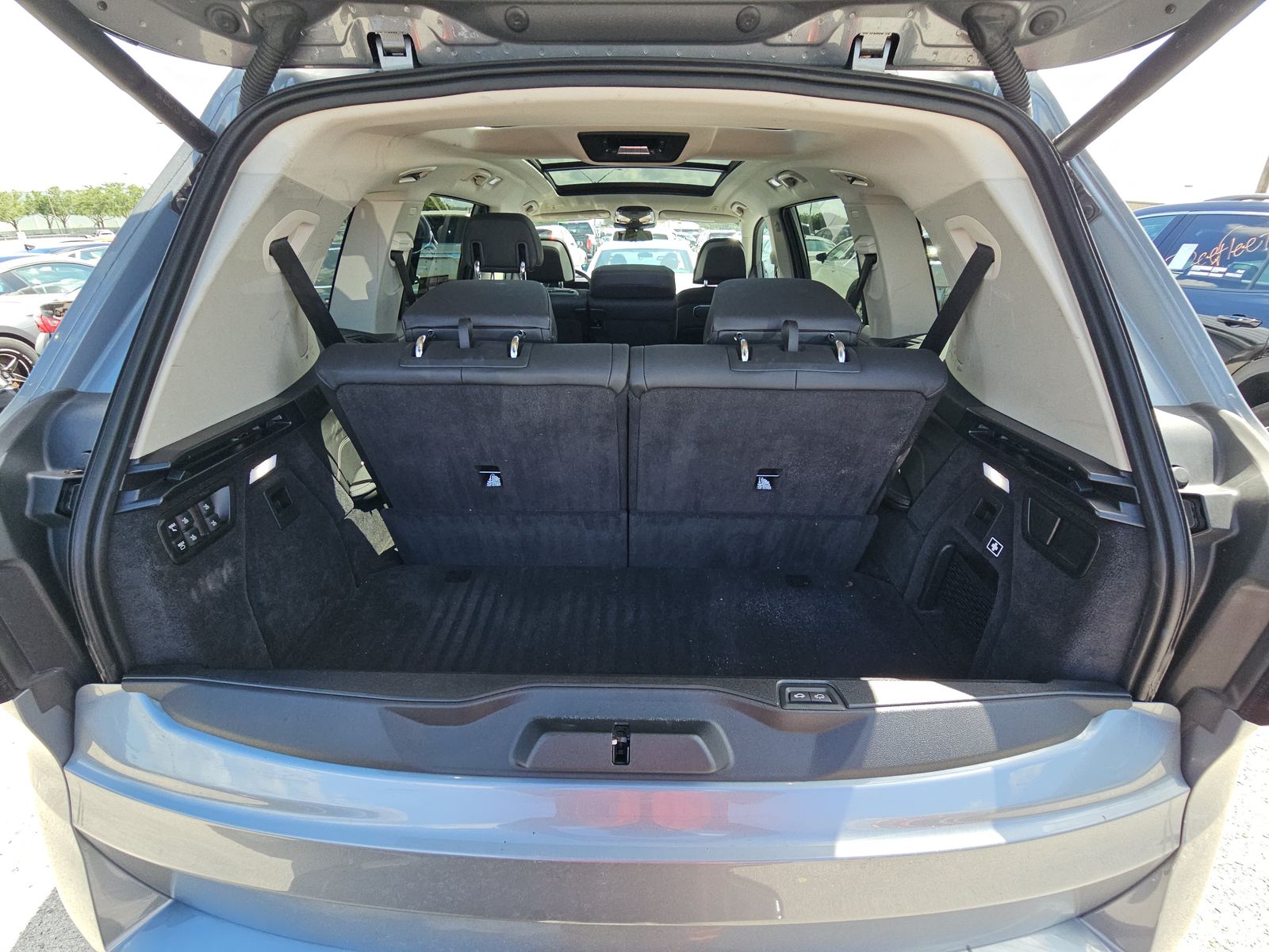 2025 BMW X7 xDrive40i AWD