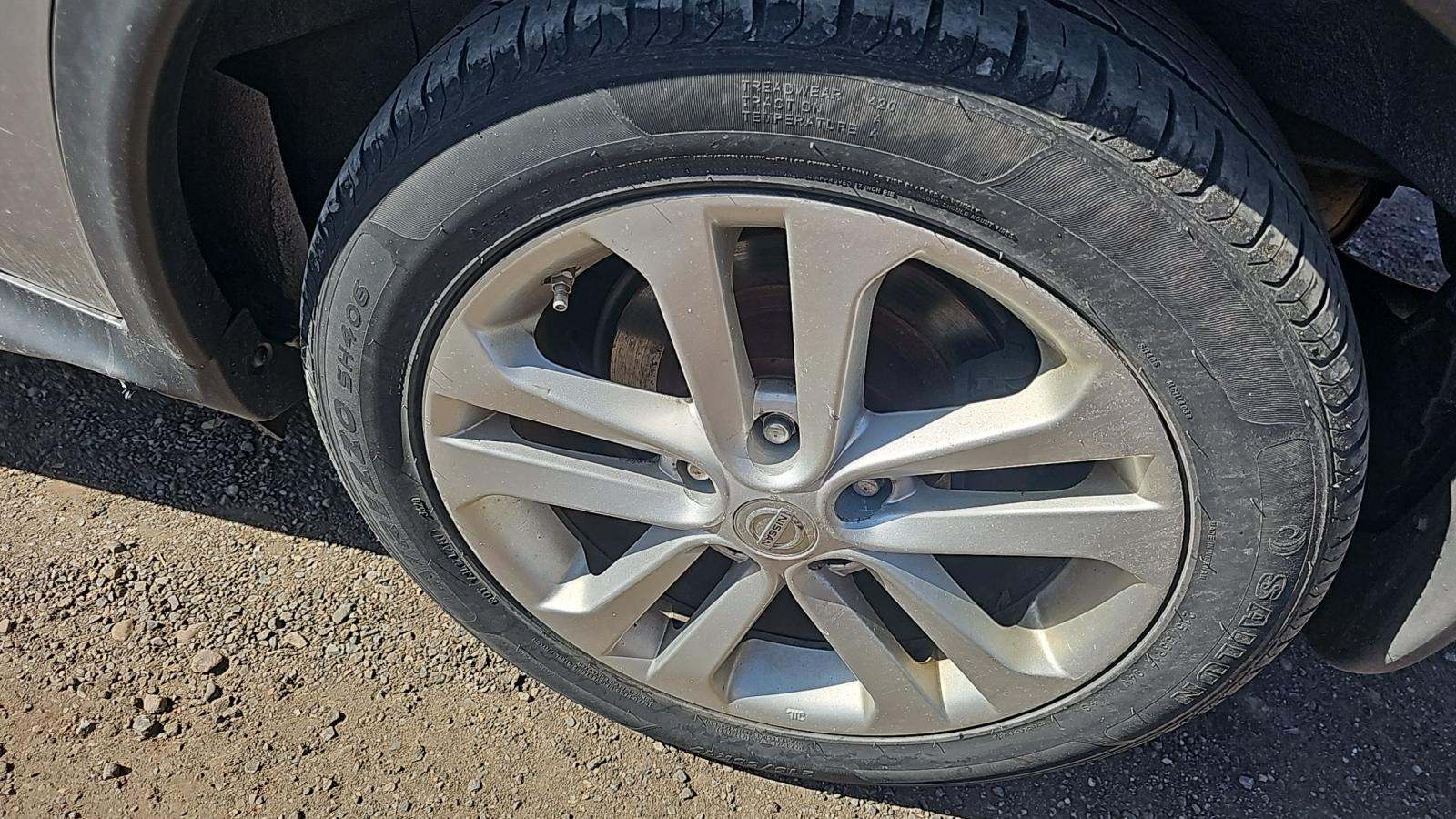 2012 Nissan JUKE S AWD
