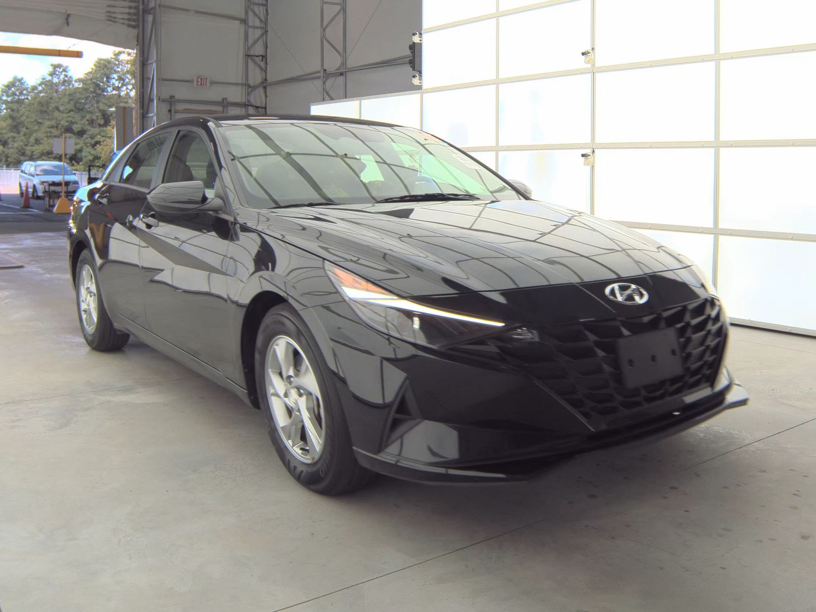 2022 Hyundai Elantra SE FWD