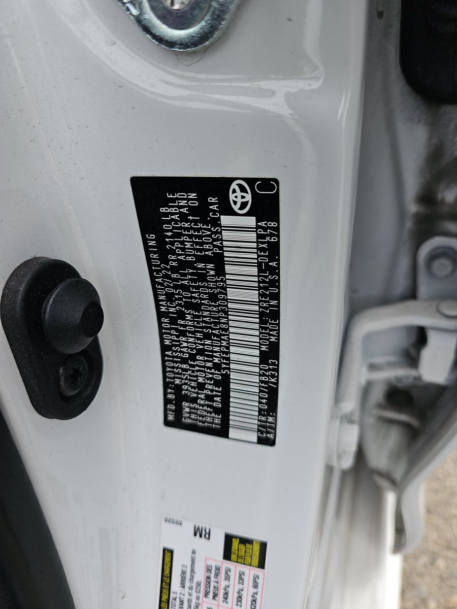 2022 Toyota Corolla LE FWD