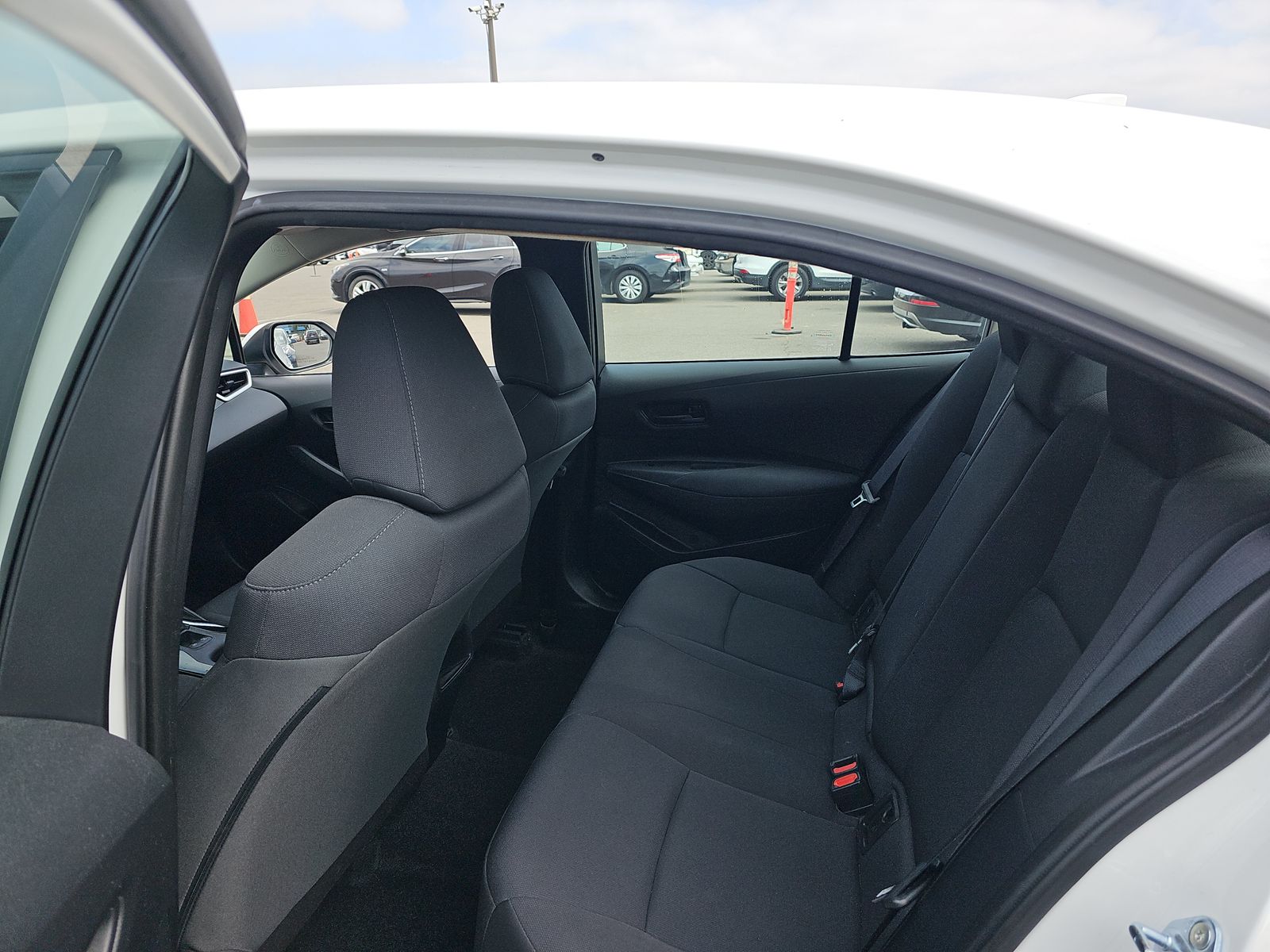 2022 Toyota Corolla LE FWD