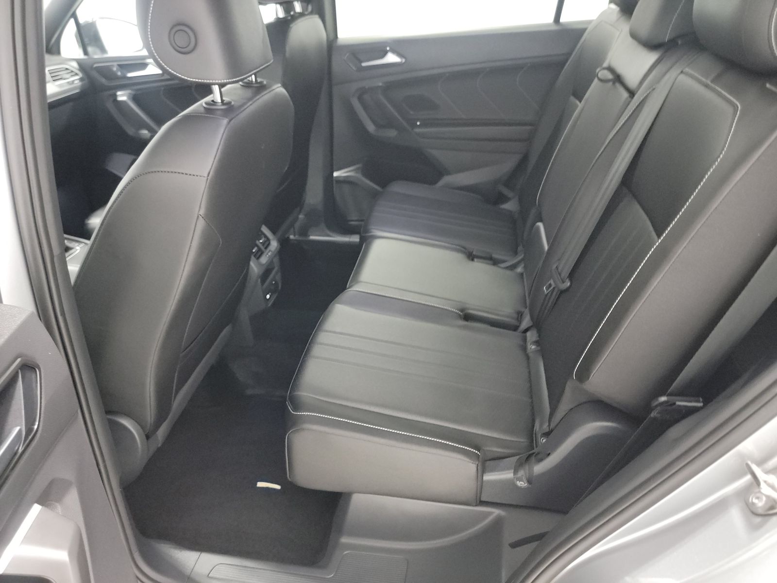 2024 Volkswagen Tiguan 2.0T SE R-Line Black FWD