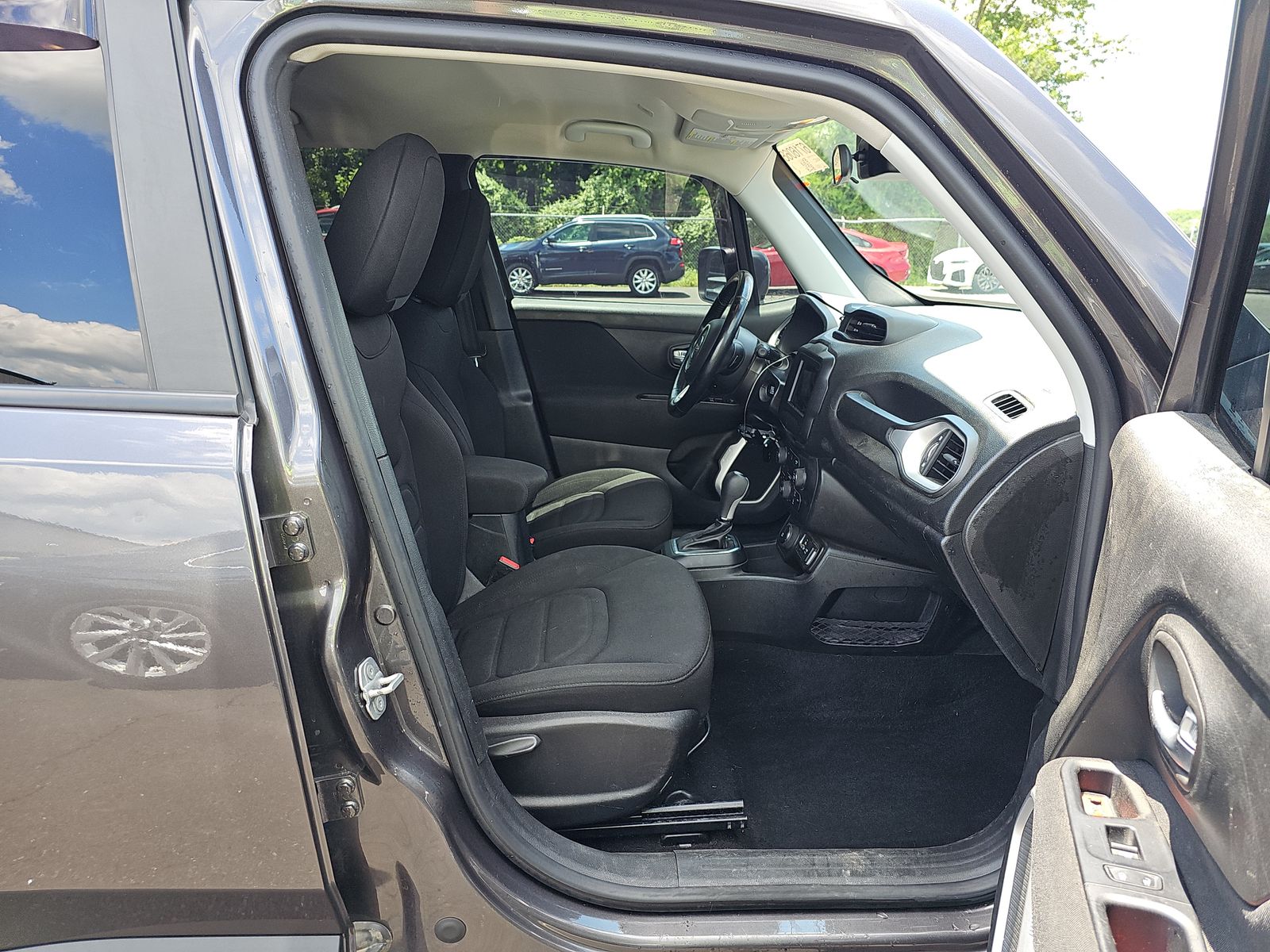 2019 Jeep Renegade Latitude AWD