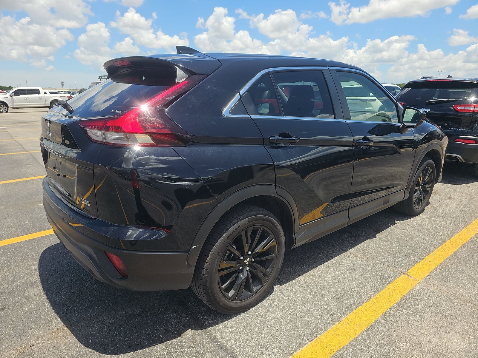 2024 Mitsubishi Eclipse Cross LE AWD