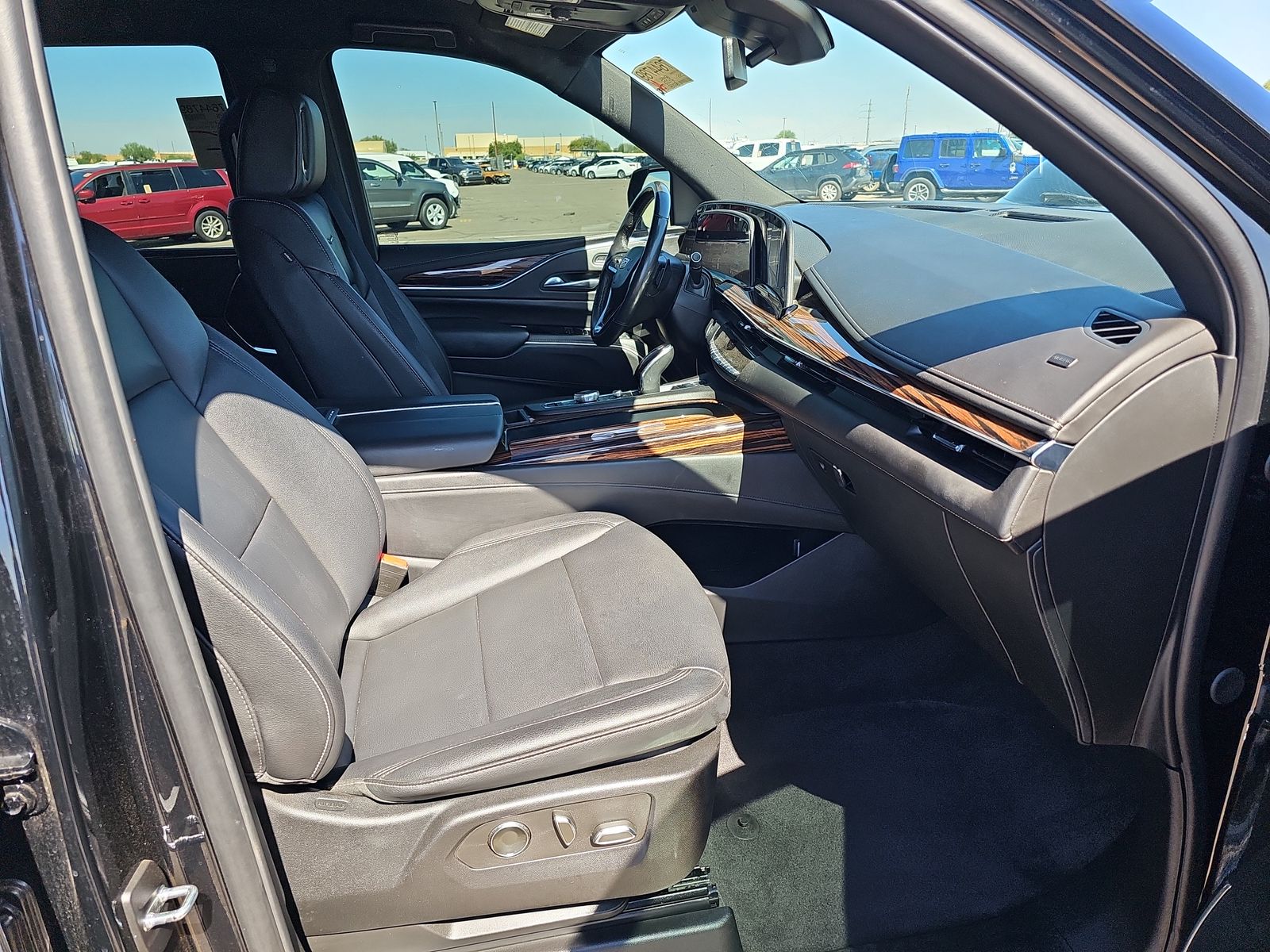 2024 Cadillac Escalade Luxury RWD