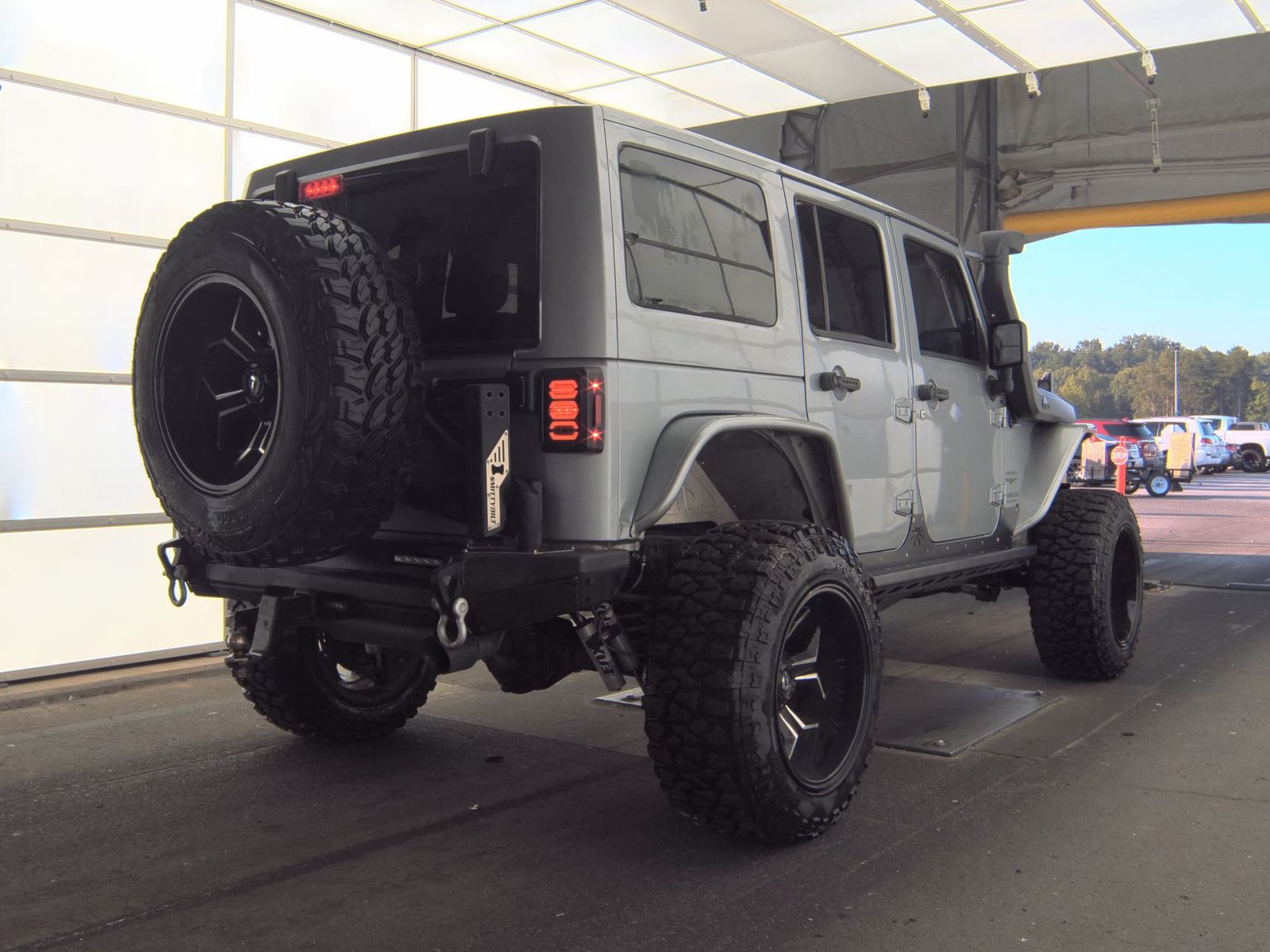 2014 Jeep Wrangler Unlimited Sahara AWD