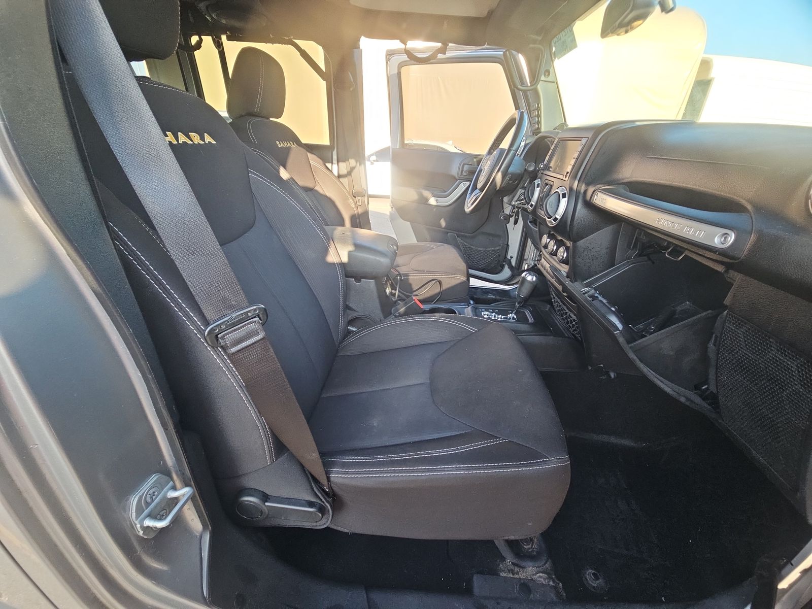 2014 Jeep Wrangler Unlimited Sahara AWD