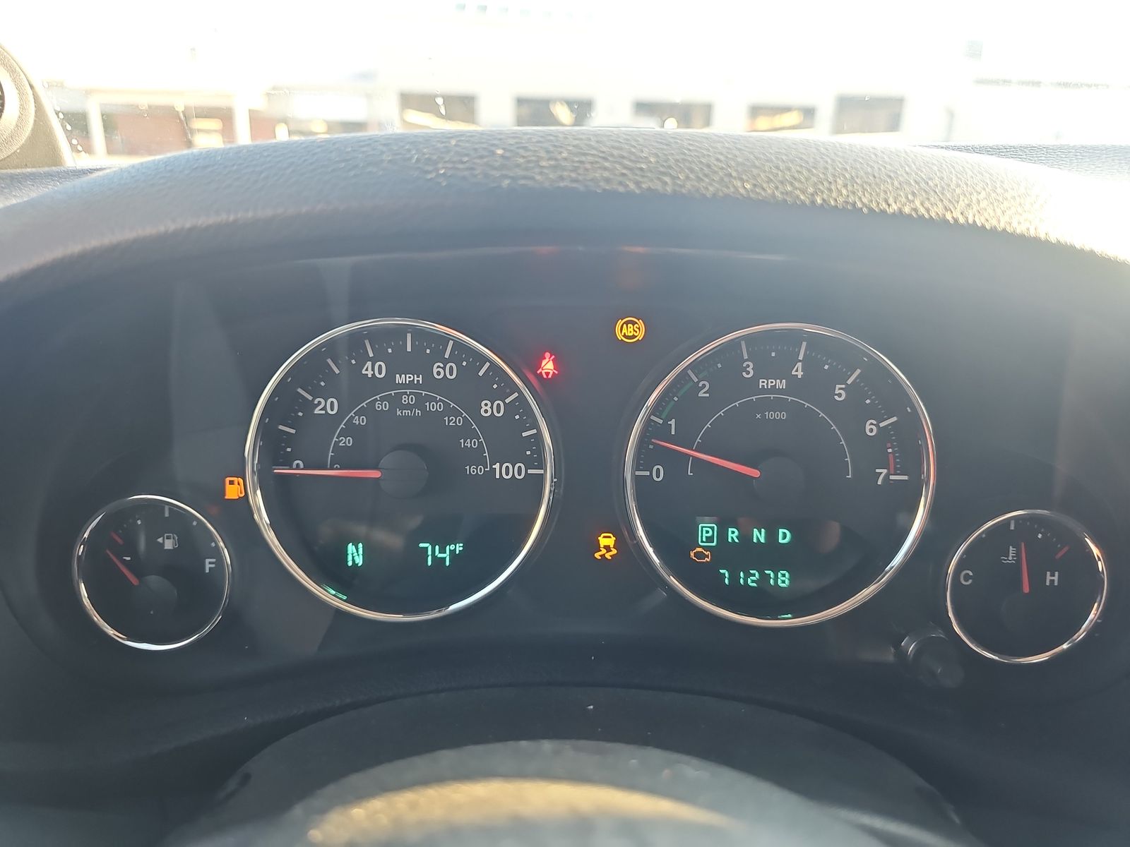 2014 Jeep Wrangler Unlimited Sahara AWD