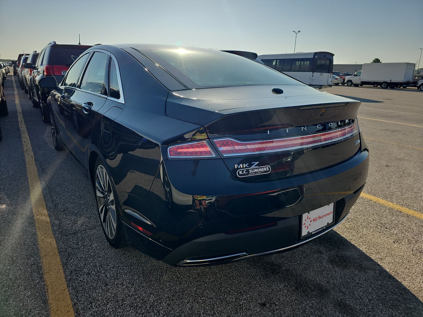 2019 Lincoln MKZ Hybrid Reserve II FWD