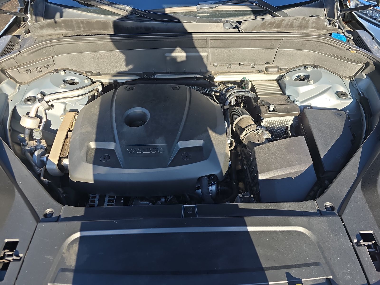 2020 Volvo XC90 T5 Momentum AWD