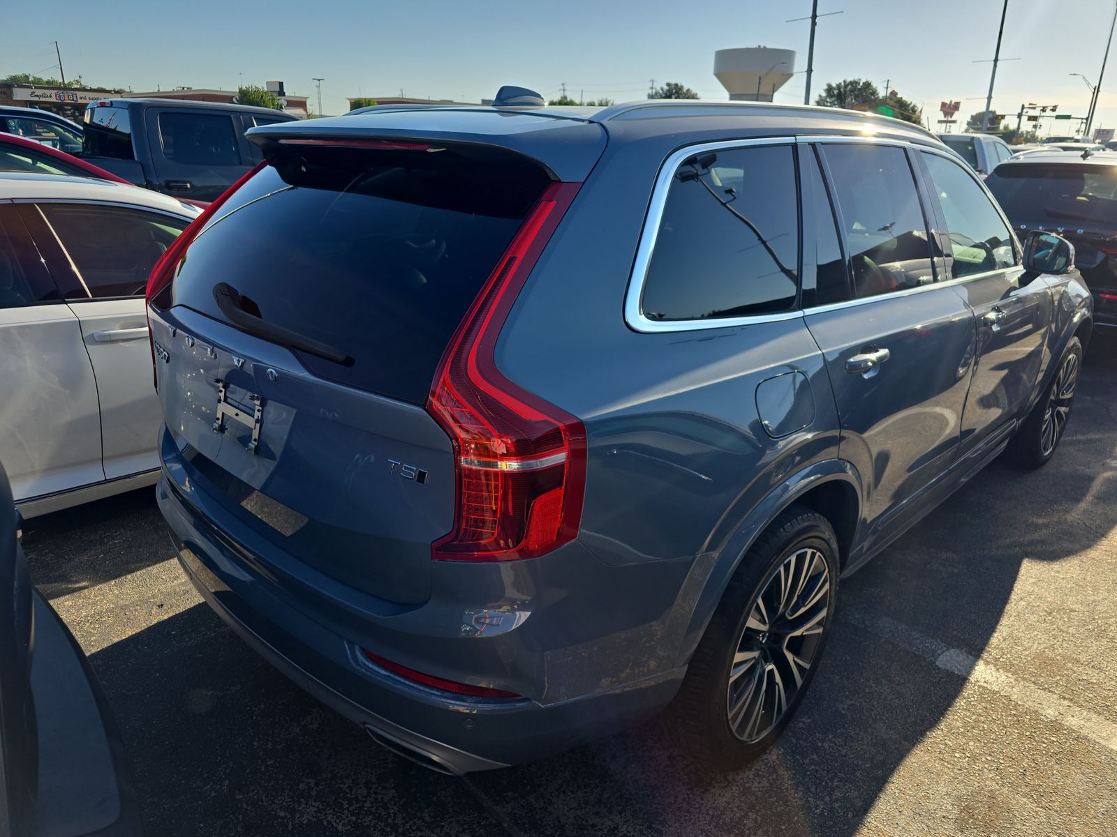 2020 Volvo XC90 T5 Momentum AWD