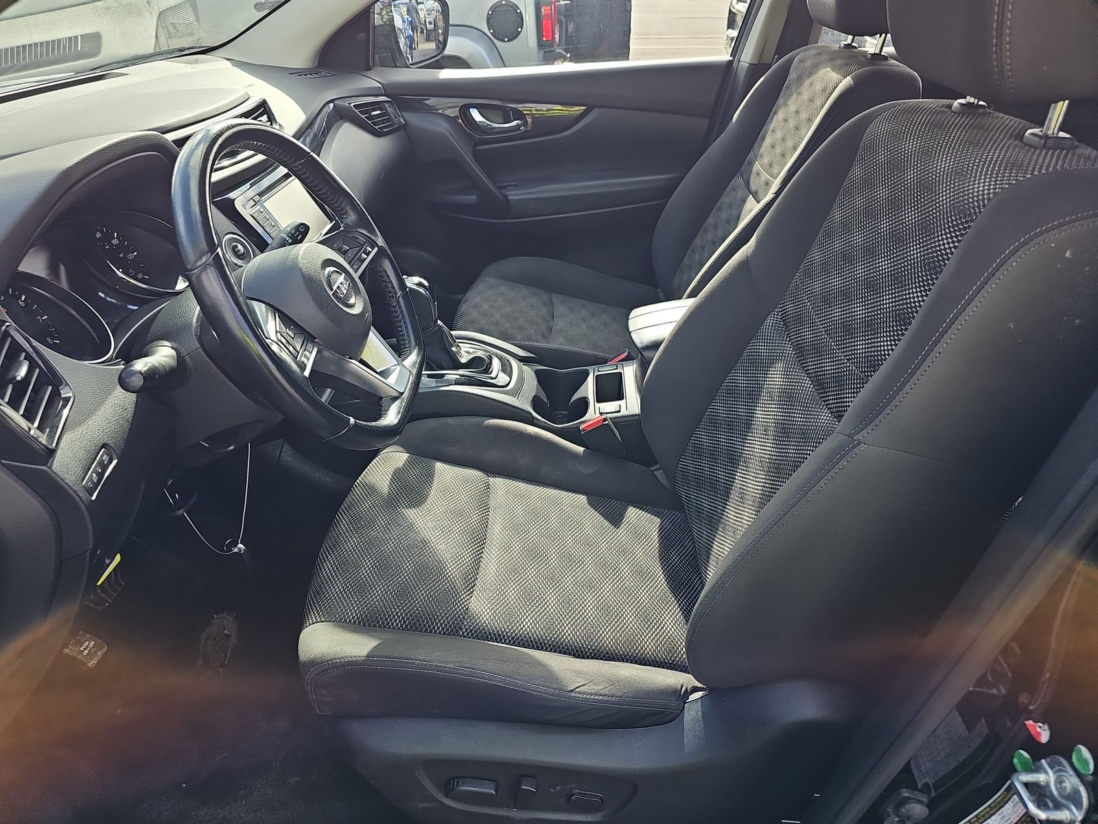 2017 Nissan Rogue Sport SV AWD