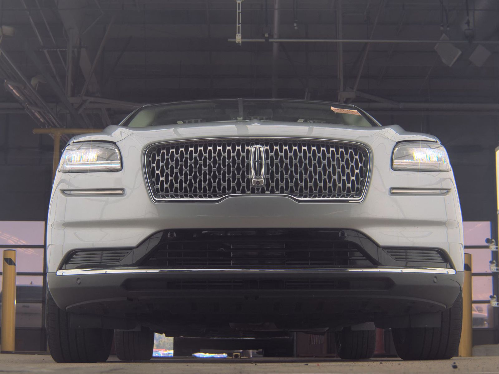 2022 Lincoln Nautilus Reserve FWD