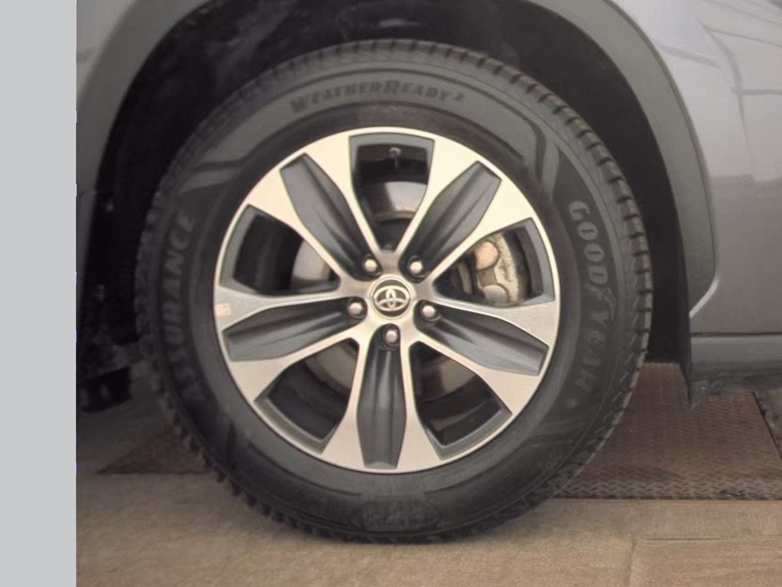2022 Toyota Highlander Hybrid XLE AWD