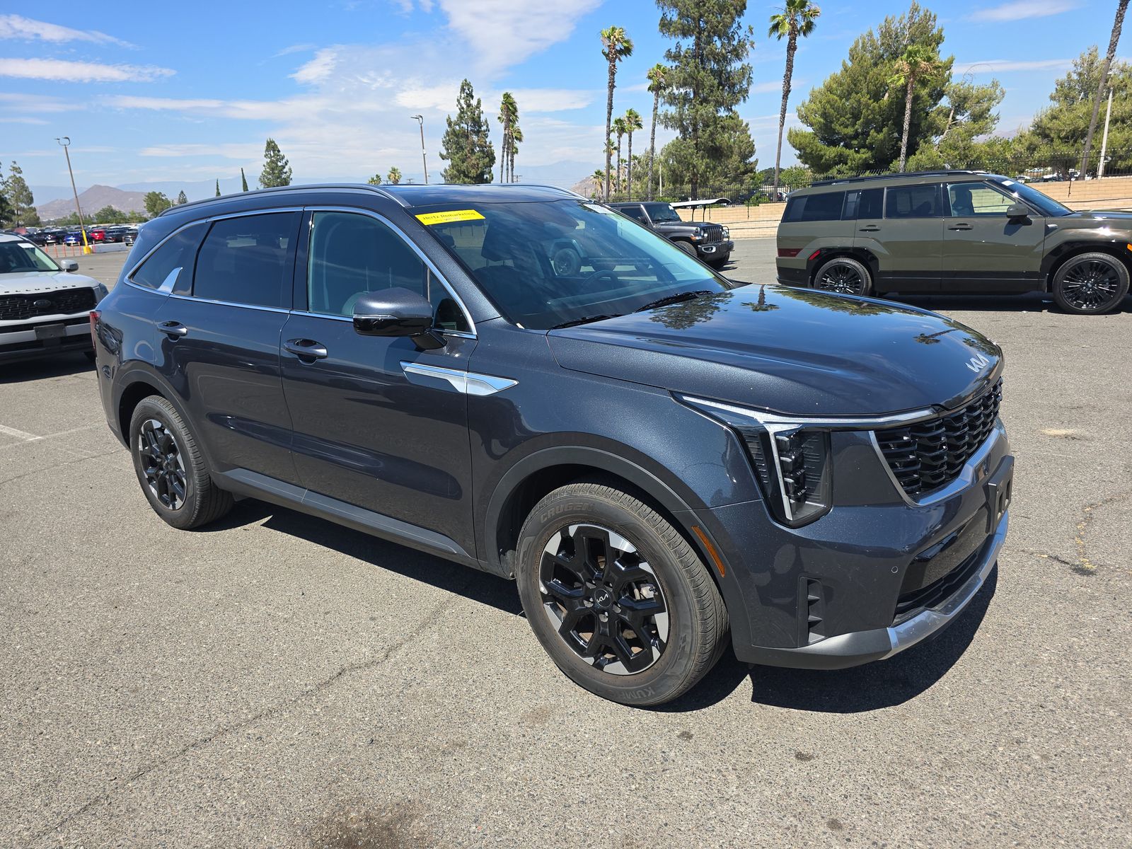2024 Kia Sorento S FWD