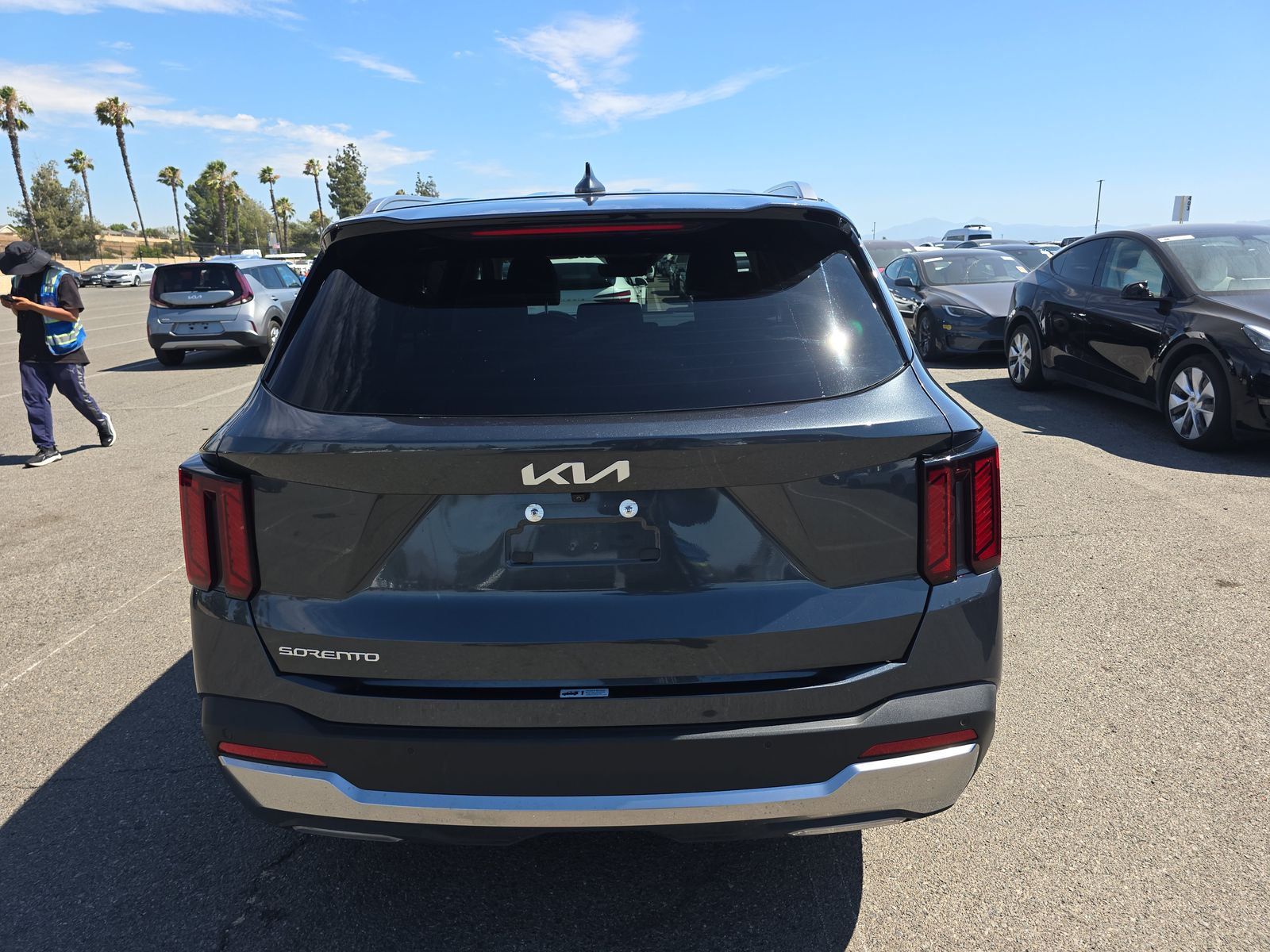 2024 Kia Sorento S FWD