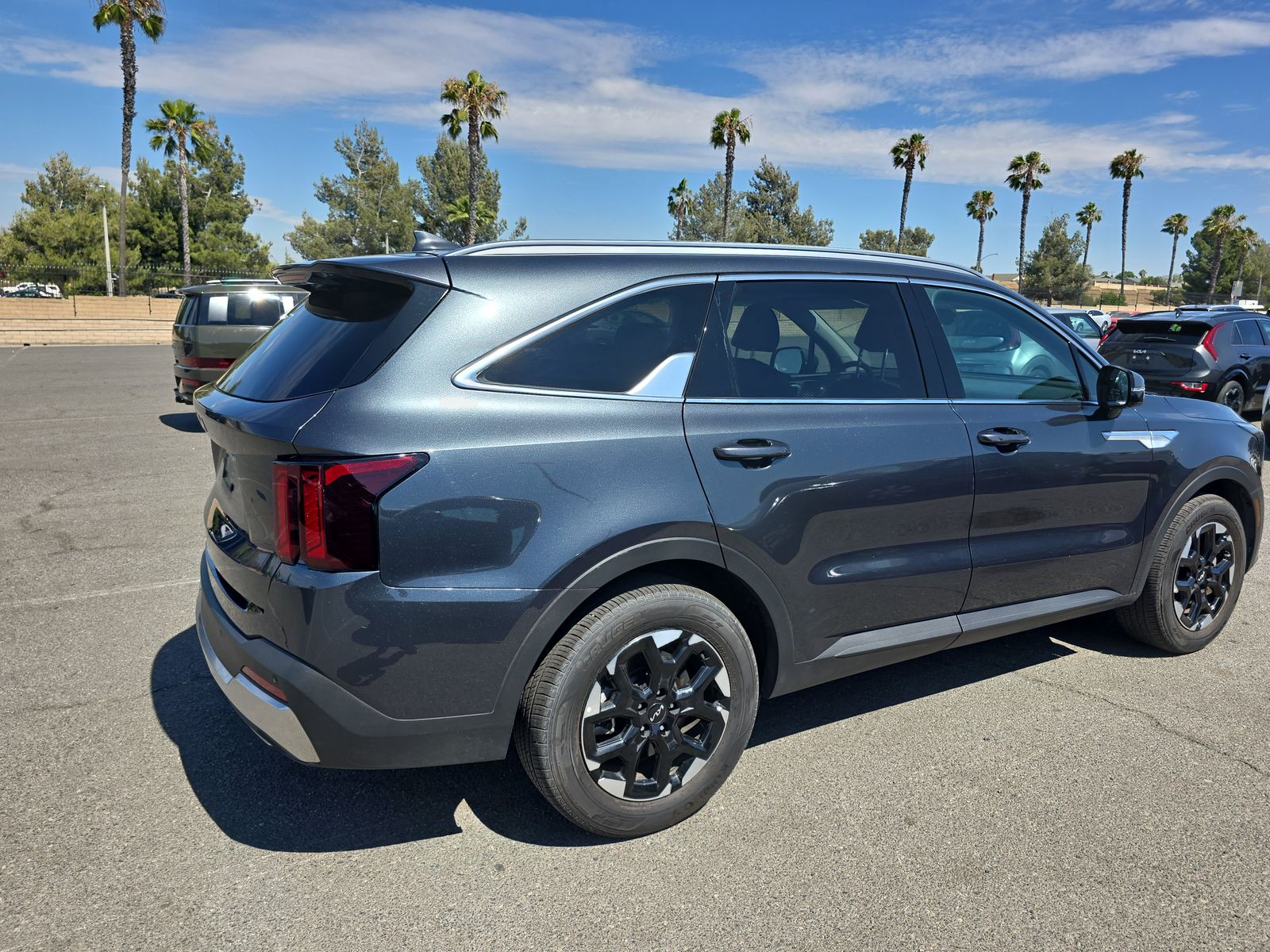2024 Kia Sorento S FWD