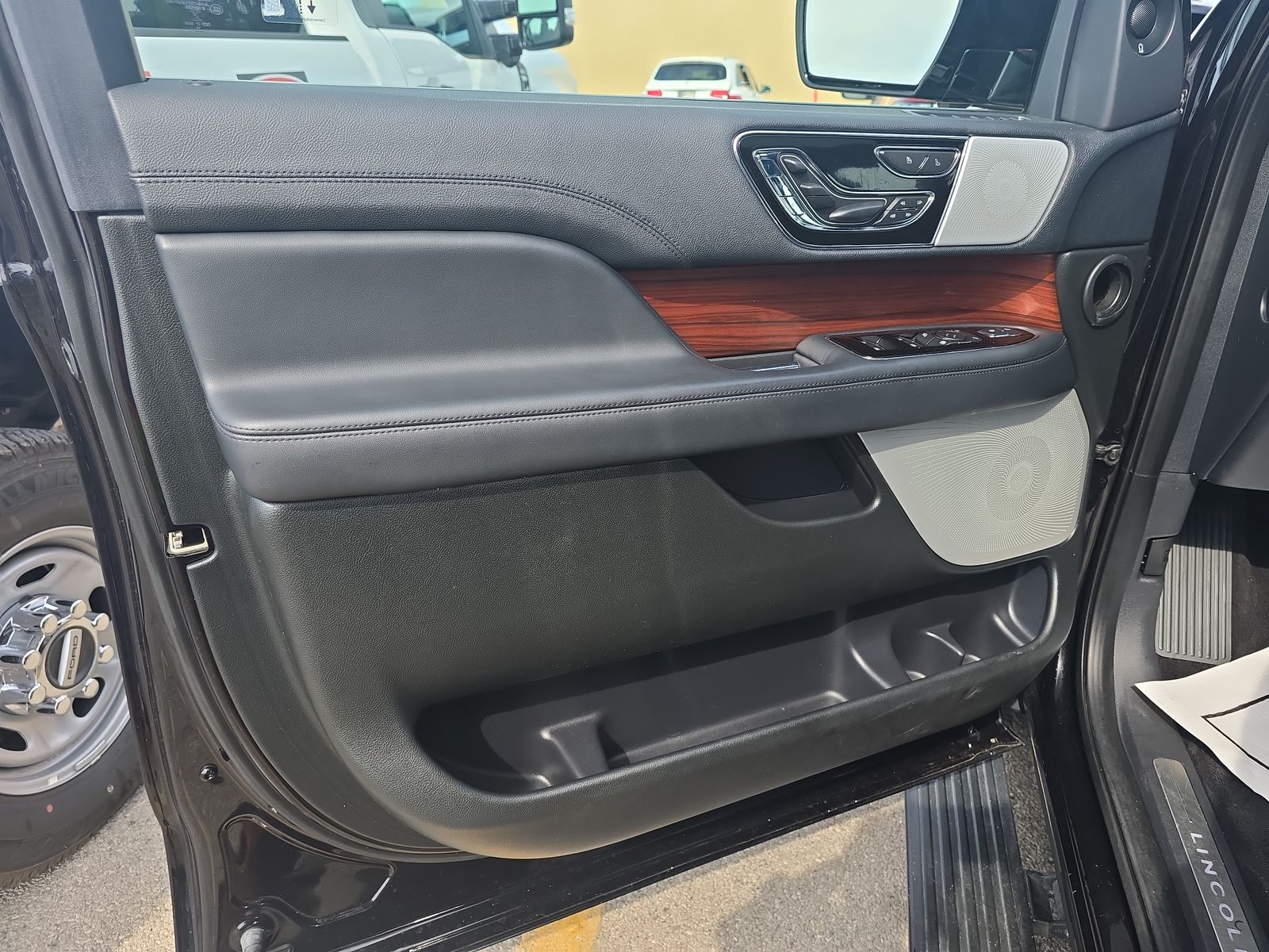 2023 Lincoln Navigator L Reserve AWD