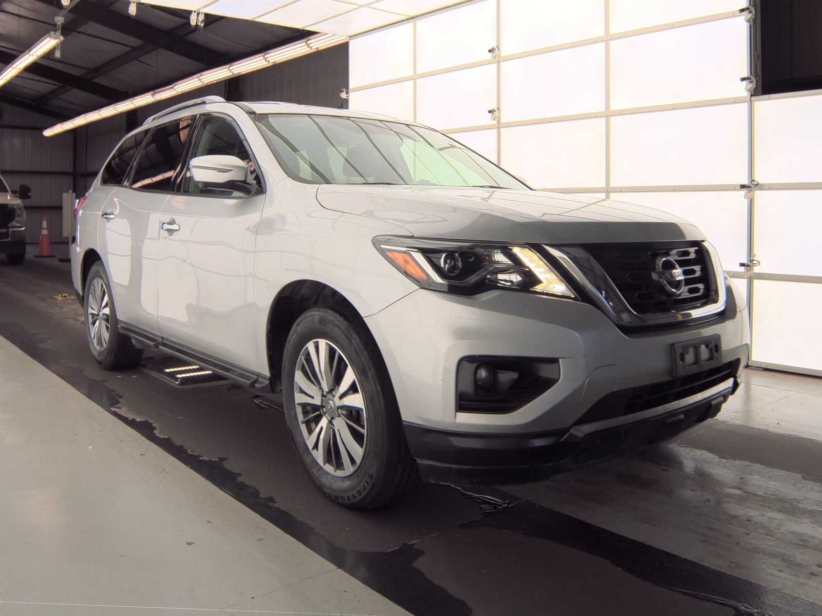 2020 Nissan Pathfinder SL FWD
