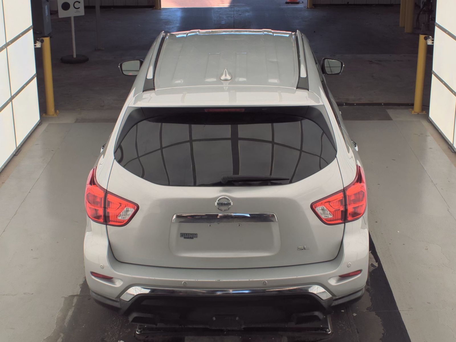2020 Nissan Pathfinder SL FWD