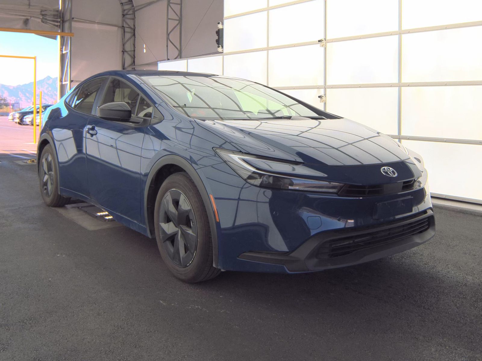 2025 Toyota Prius LE FWD