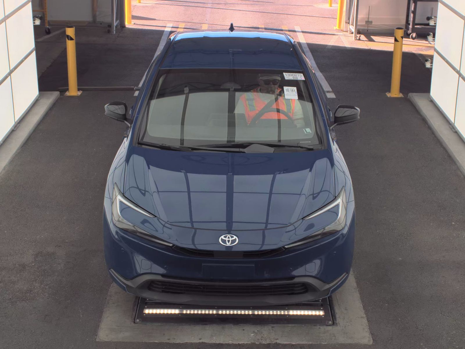 2025 Toyota Prius LE FWD
