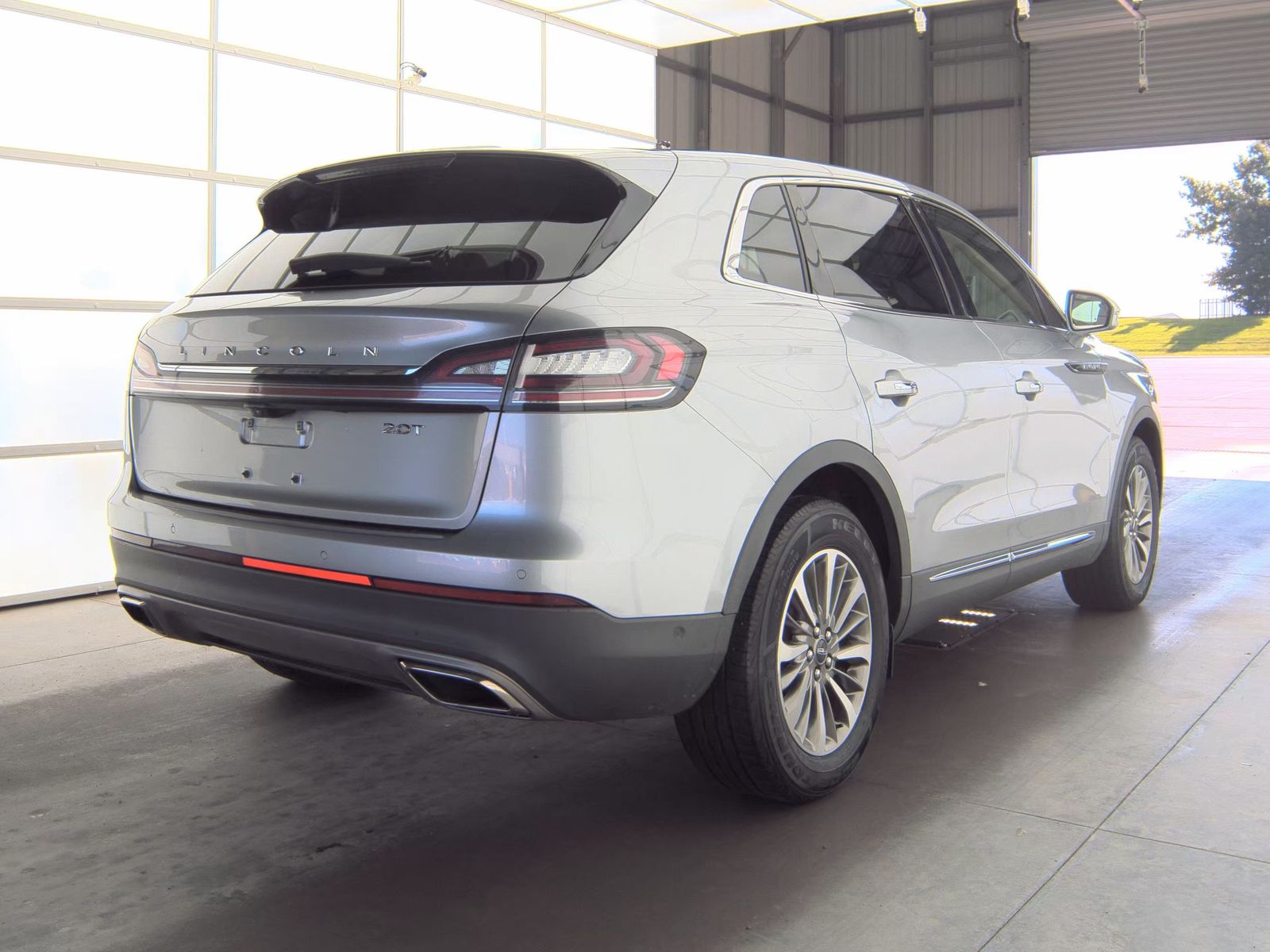 2020 Lincoln Nautilus Reserve FWD