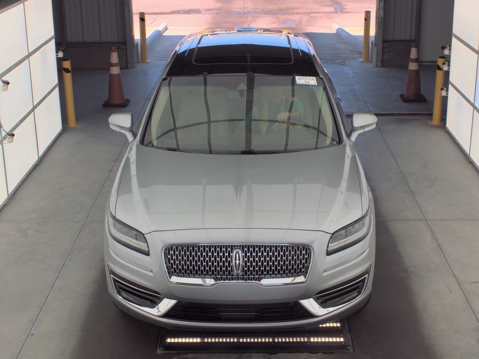 2020 Lincoln Nautilus Reserve FWD