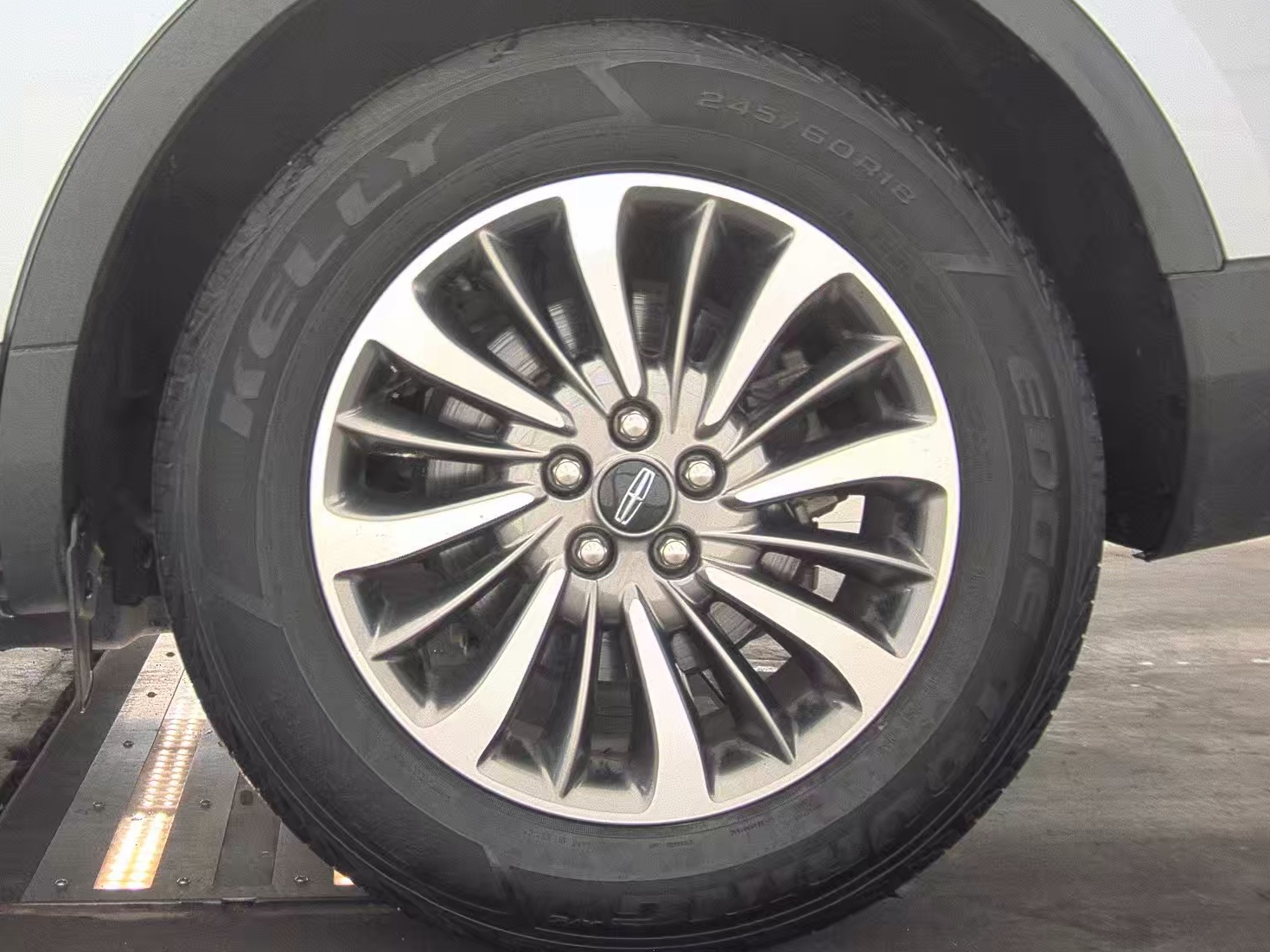 2020 Lincoln Nautilus Reserve FWD