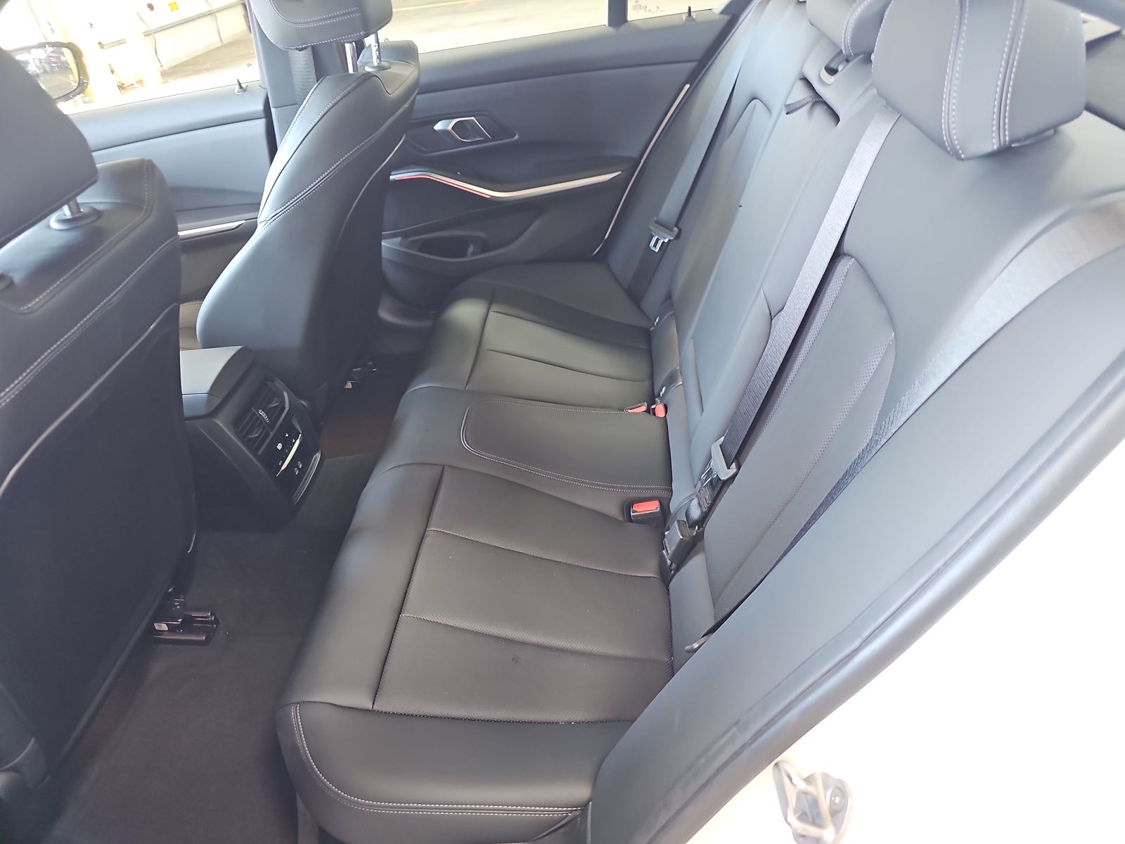 2024 BMW 3 Series 330i xDrive AWD