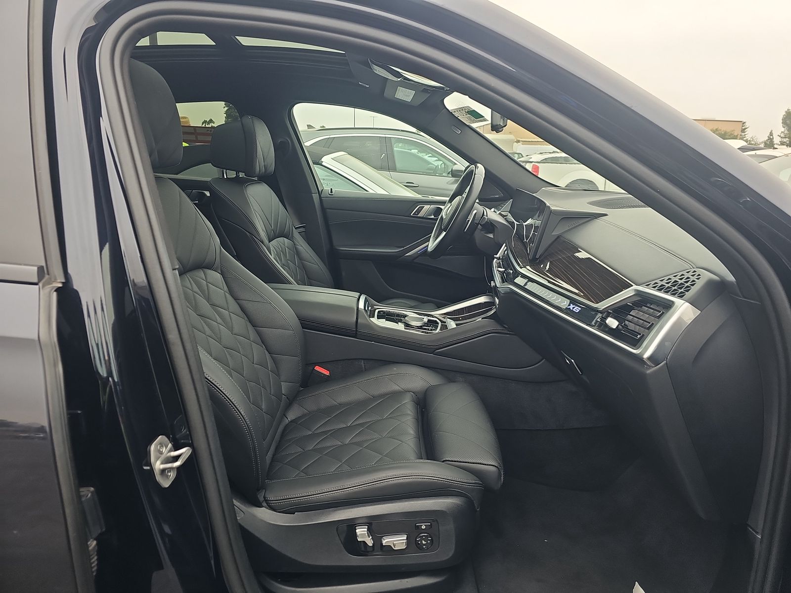 2024 BMW X6 xDrive40i AWD