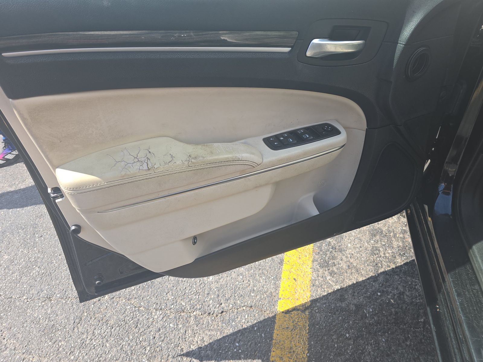 2017 Chrysler 300 Limited RWD