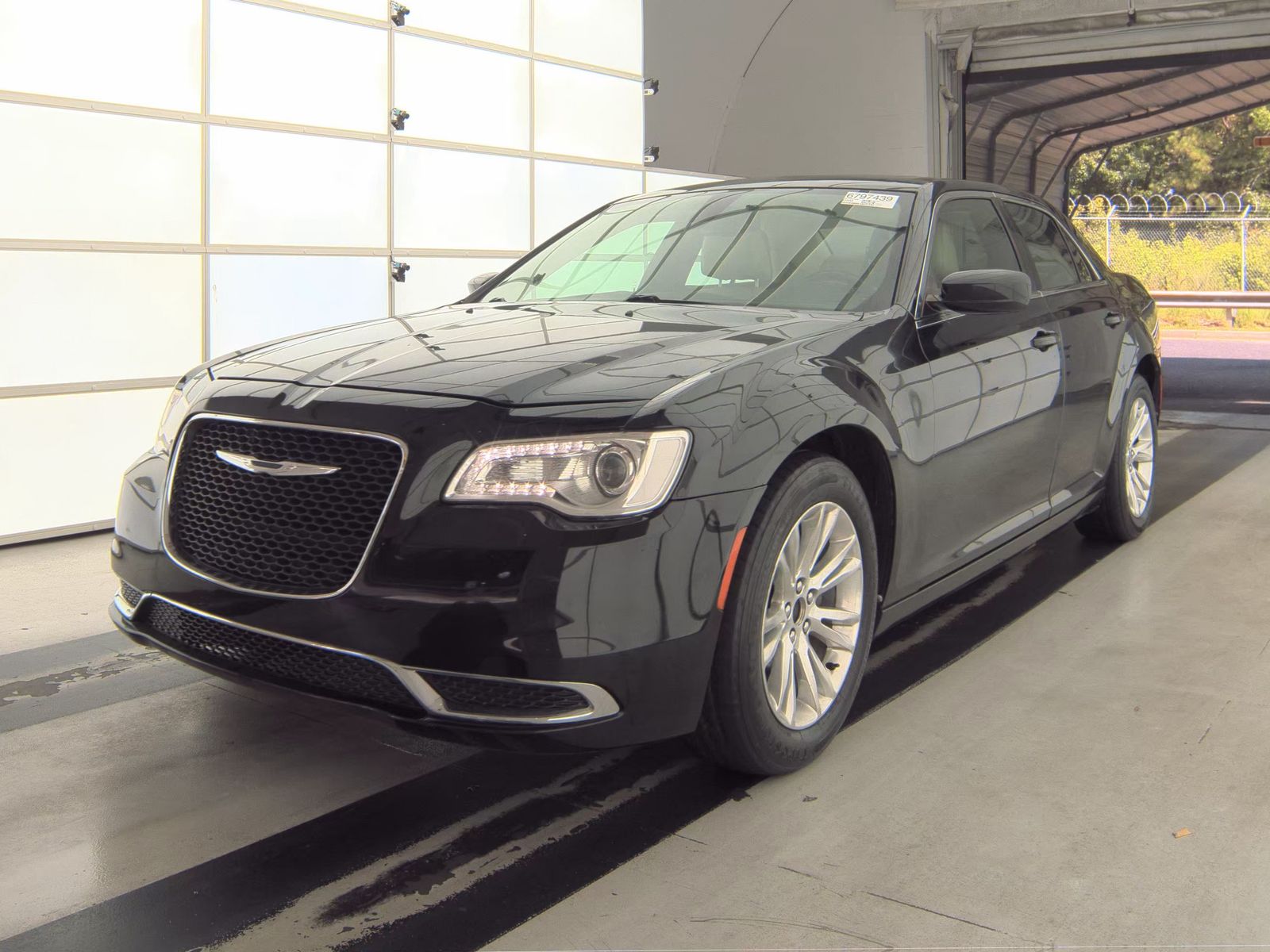 2017 Chrysler 300 Limited RWD
