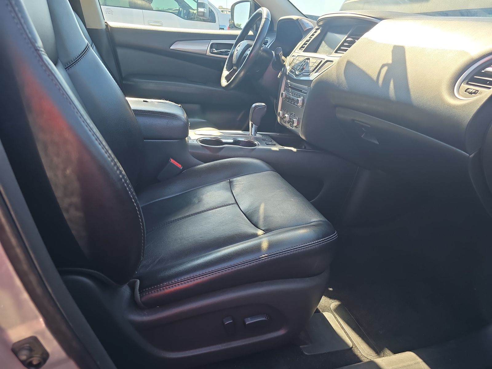 2020 Nissan Pathfinder SL FWD