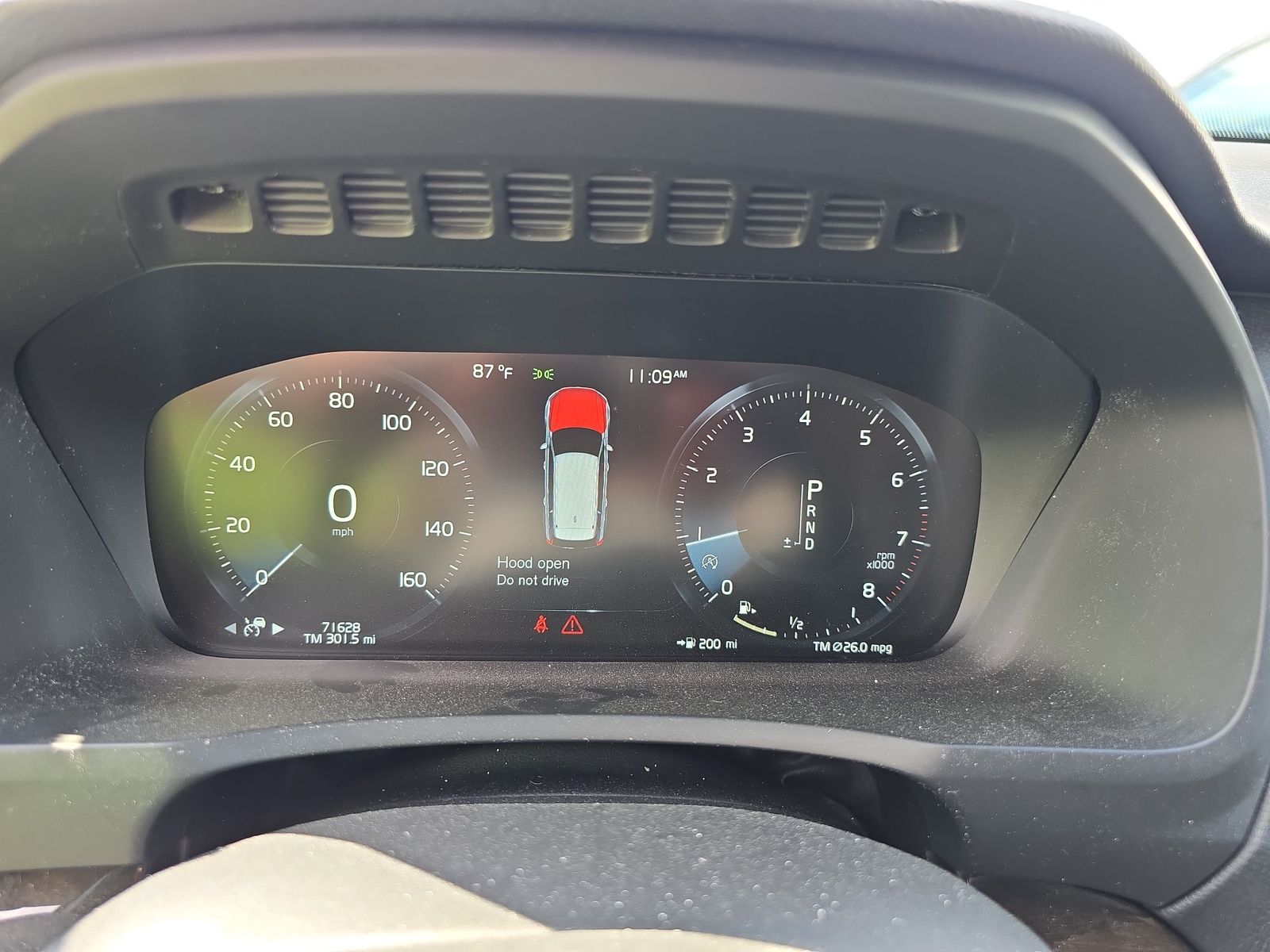 2017 Volvo XC90 T6 Momentum AWD