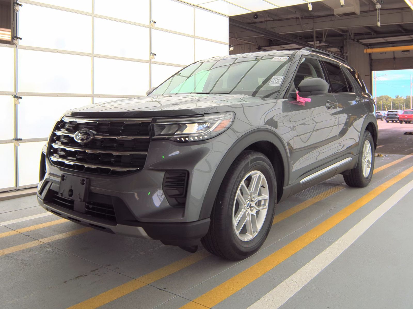 2025 Ford Explorer Active AWD
