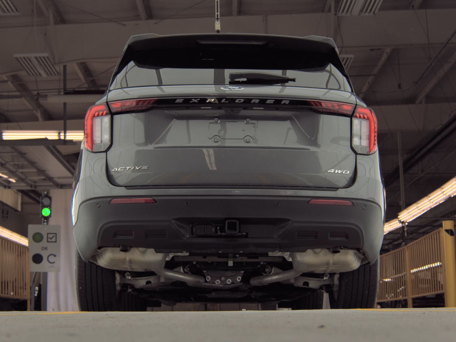 2025 Ford Explorer Active AWD