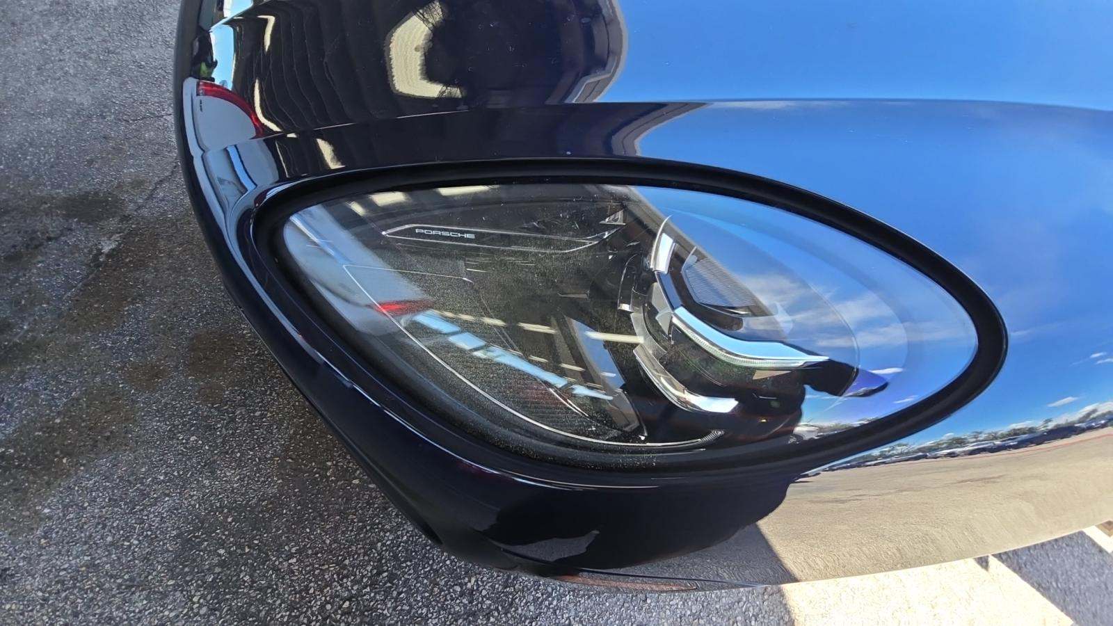 2023 Porsche Macan Base AWD