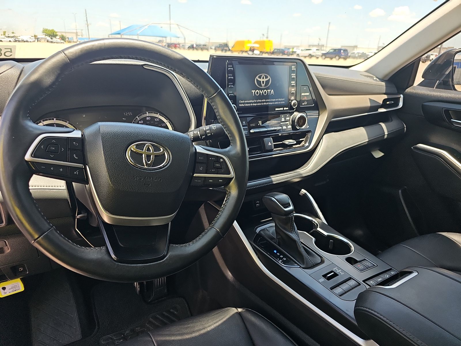 2022 Toyota Highlander XLE AWD