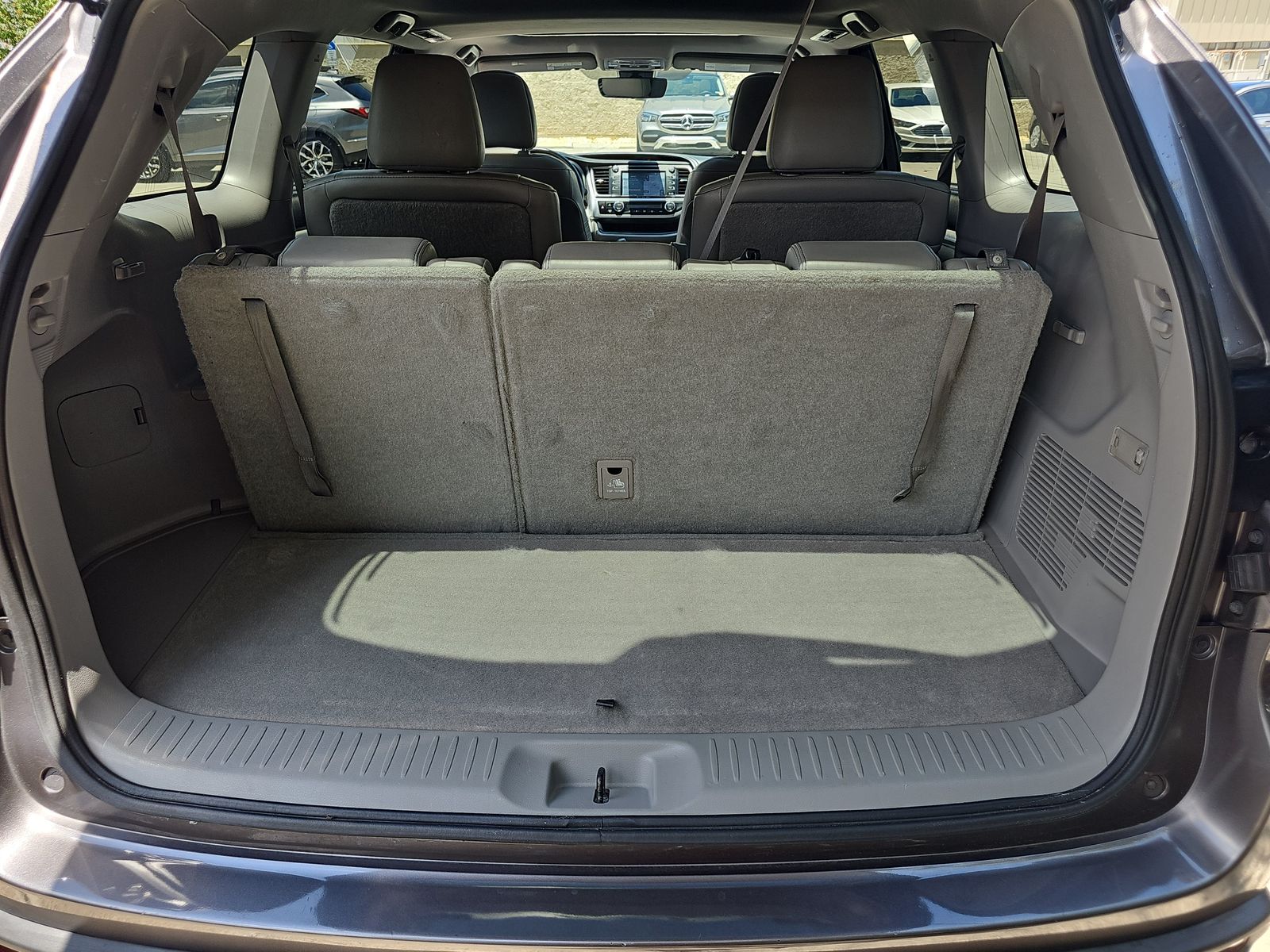 2018 Toyota Highlander XLE FWD