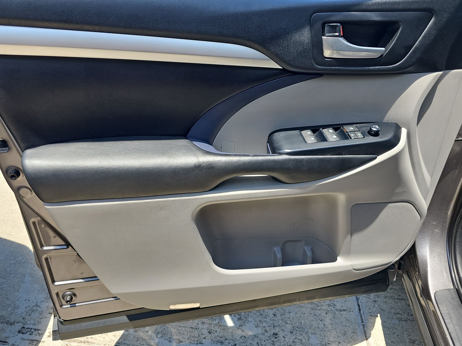 2018 Toyota Highlander XLE FWD