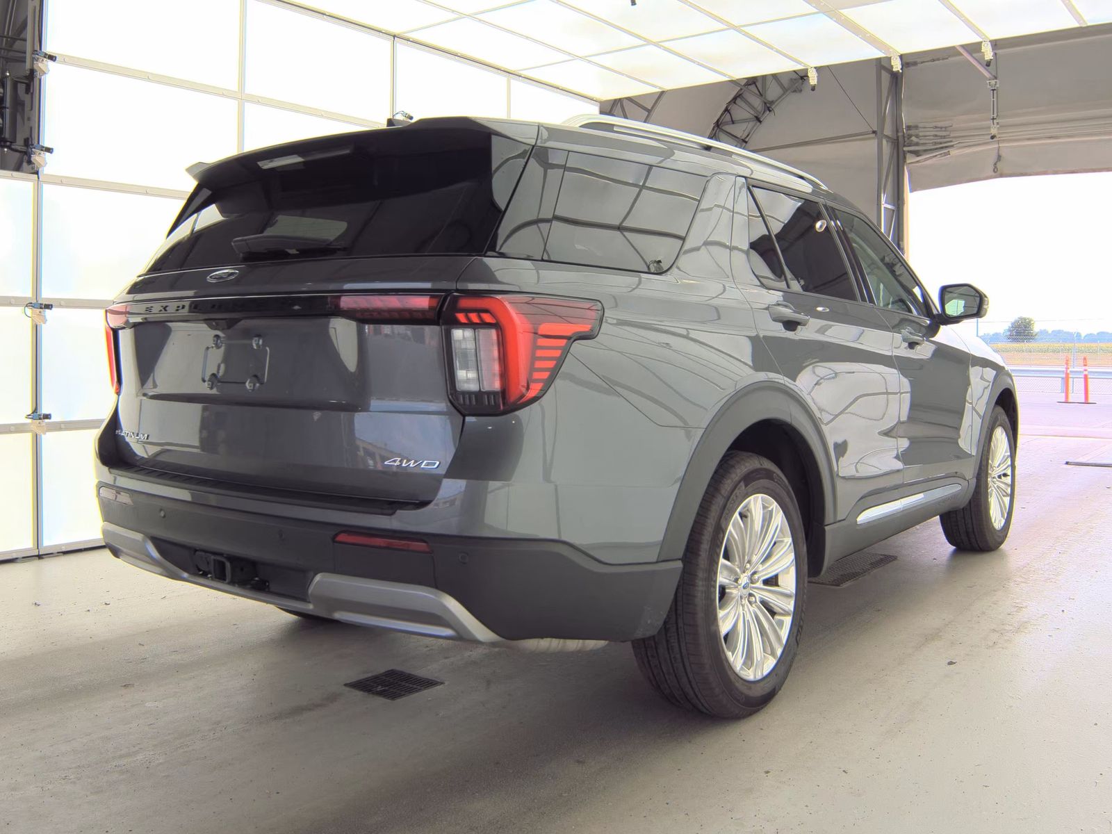 FORD EXPLORER - 6