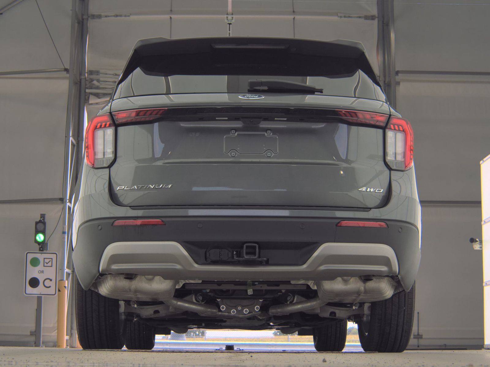 FORD EXPLORER - 8