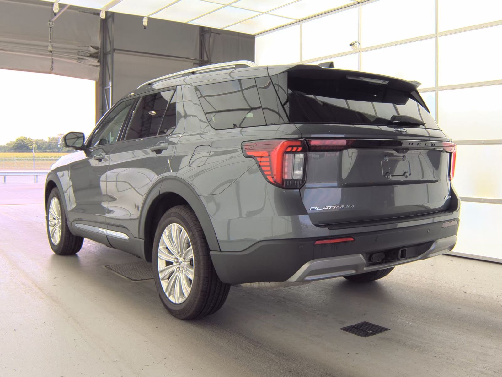 FORD EXPLORER - 9