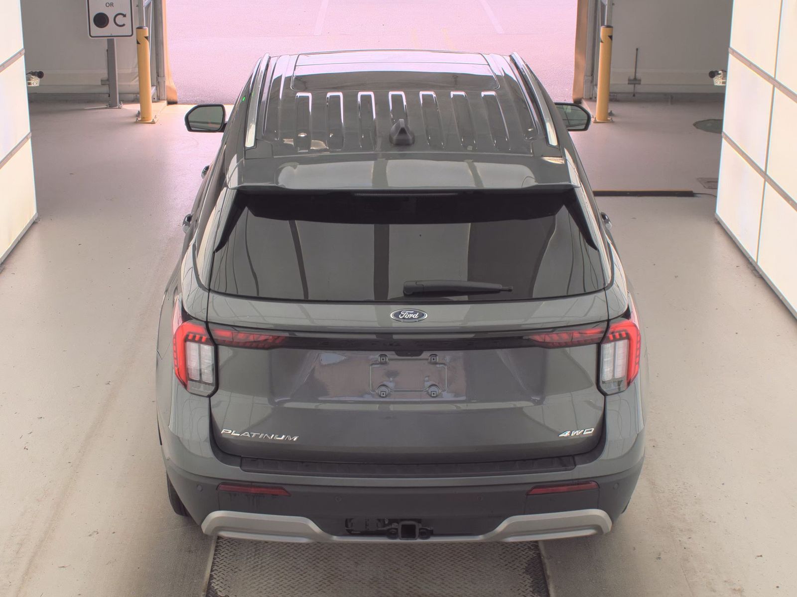 FORD EXPLORER - 7