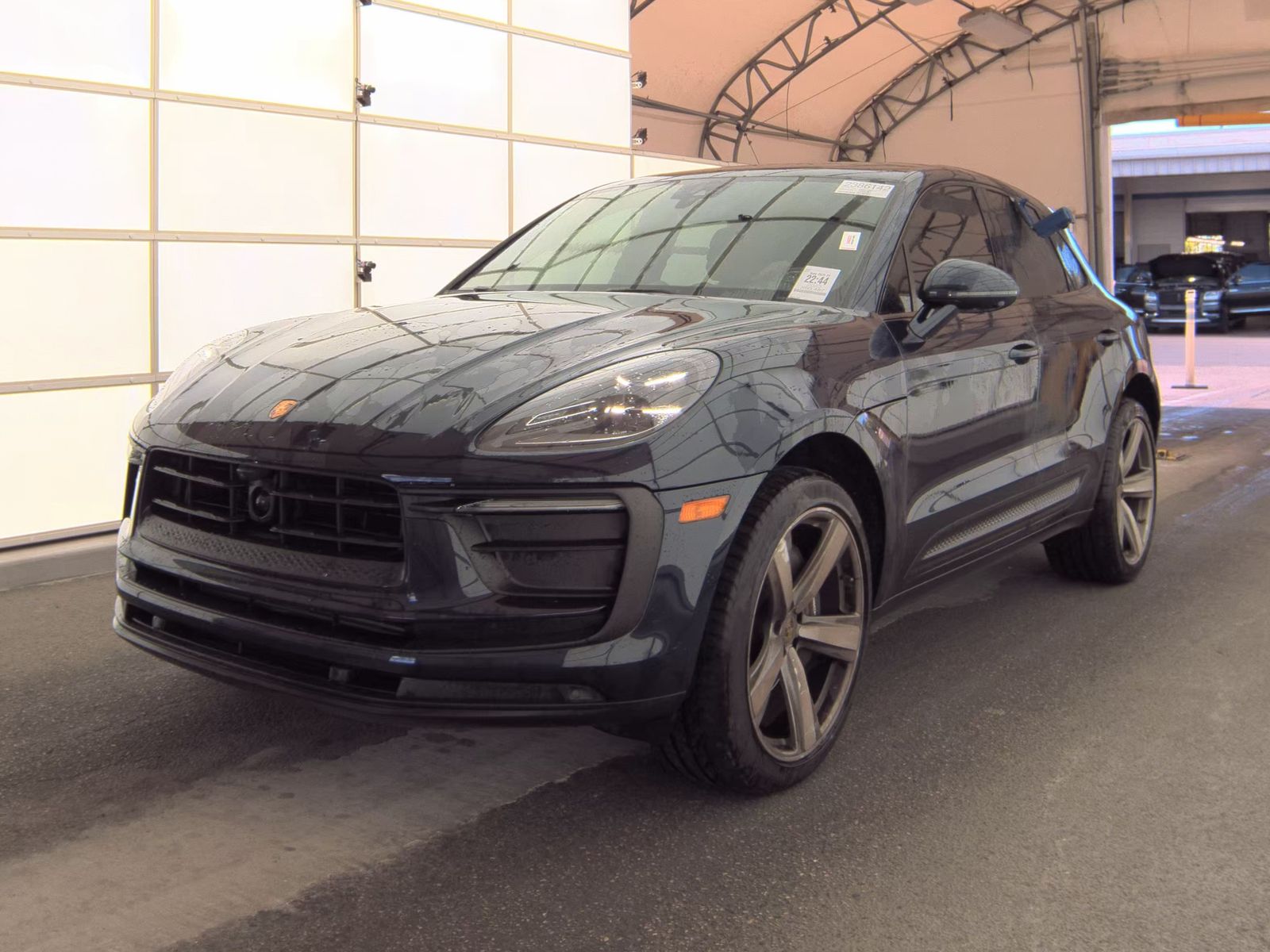 2023 Porsche Macan Base AWD