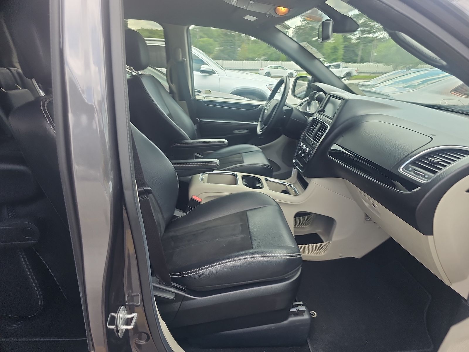 2019 Dodge Grand Caravan SXT FWD
