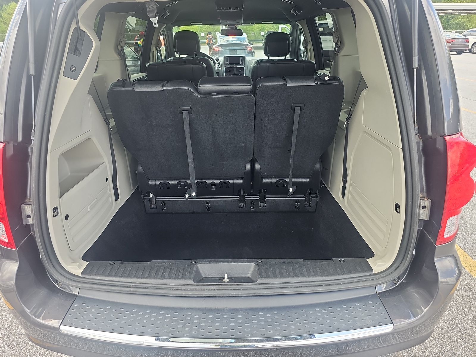2019 Dodge Grand Caravan SXT FWD
