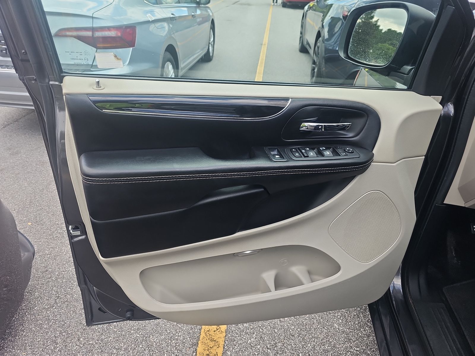 2019 Dodge Grand Caravan SXT FWD